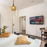 Fabelhafte Apartments Zum Wohlfuehlen Mit Junik Apartments